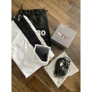 Mini portable movie HDMI projector, fabric projector screen + bungee cables